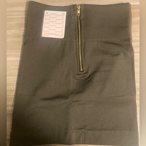 NEW S M mini skirt Connection 18  taupe Fits Size 2-8 Spandex Shapewear Zipper